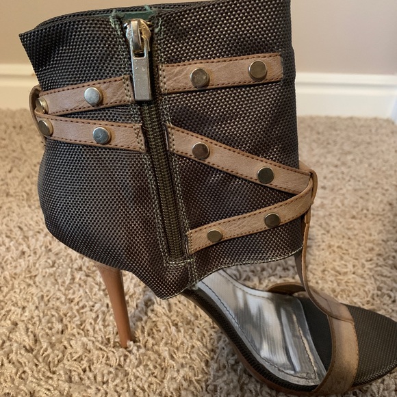 Heeled bootie - Picture 3 of 4